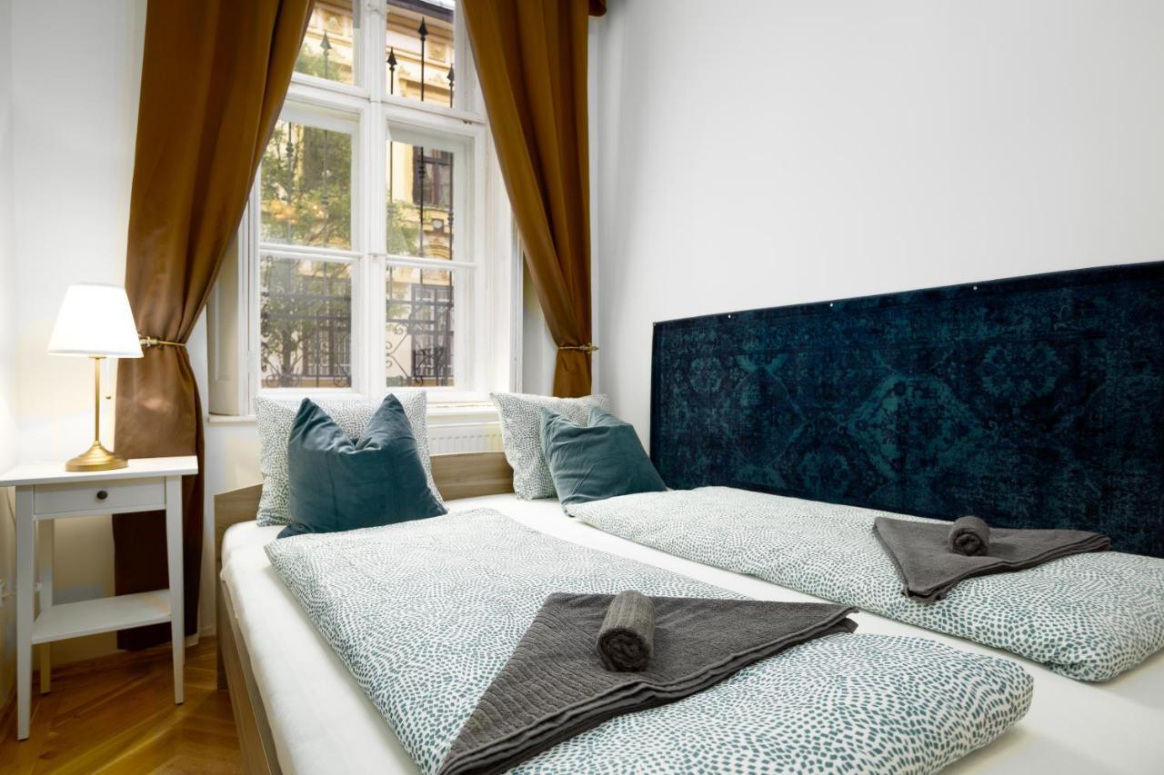 Emerald Suite With Free Parking Budapest Eksteriør billede