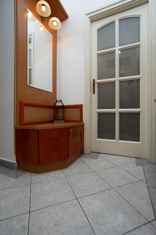 Emerald Suite With Free Parking Budapest Eksteriør billede