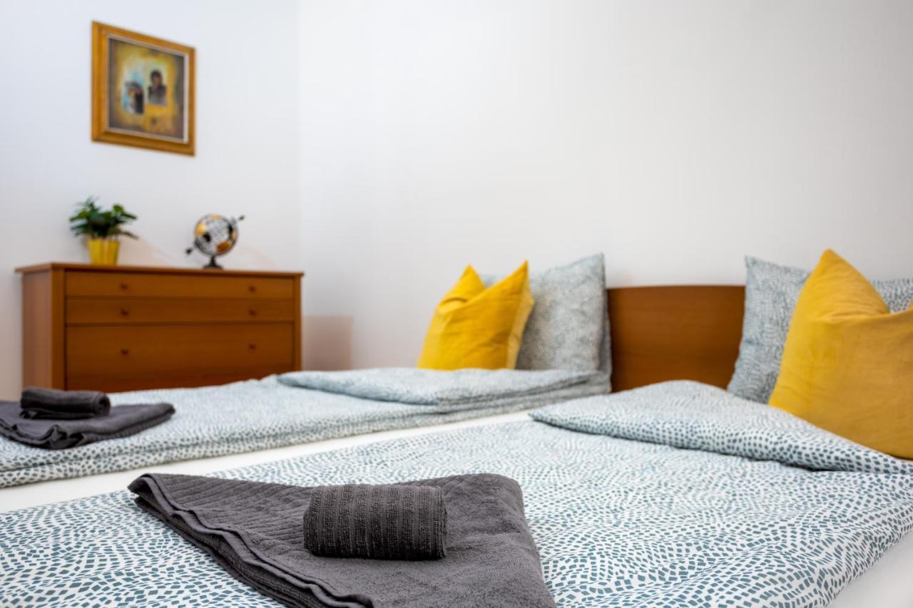 Emerald Suite With Free Parking Budapest Eksteriør billede