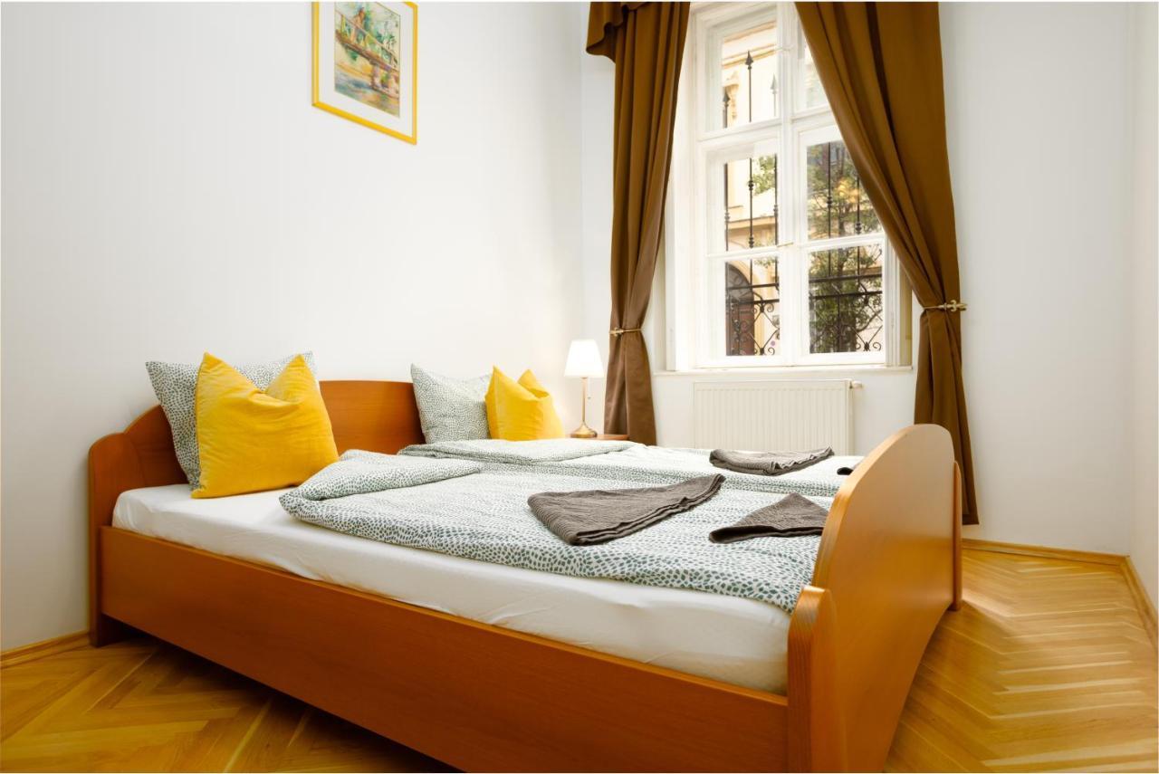 Emerald Suite With Free Parking Budapest Eksteriør billede
